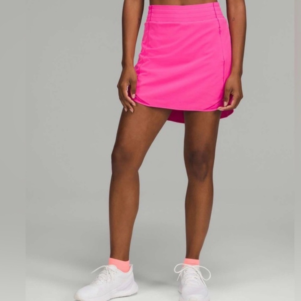 Lululemon Hotty Hot High-Rise Skirt in Sonic Pink
